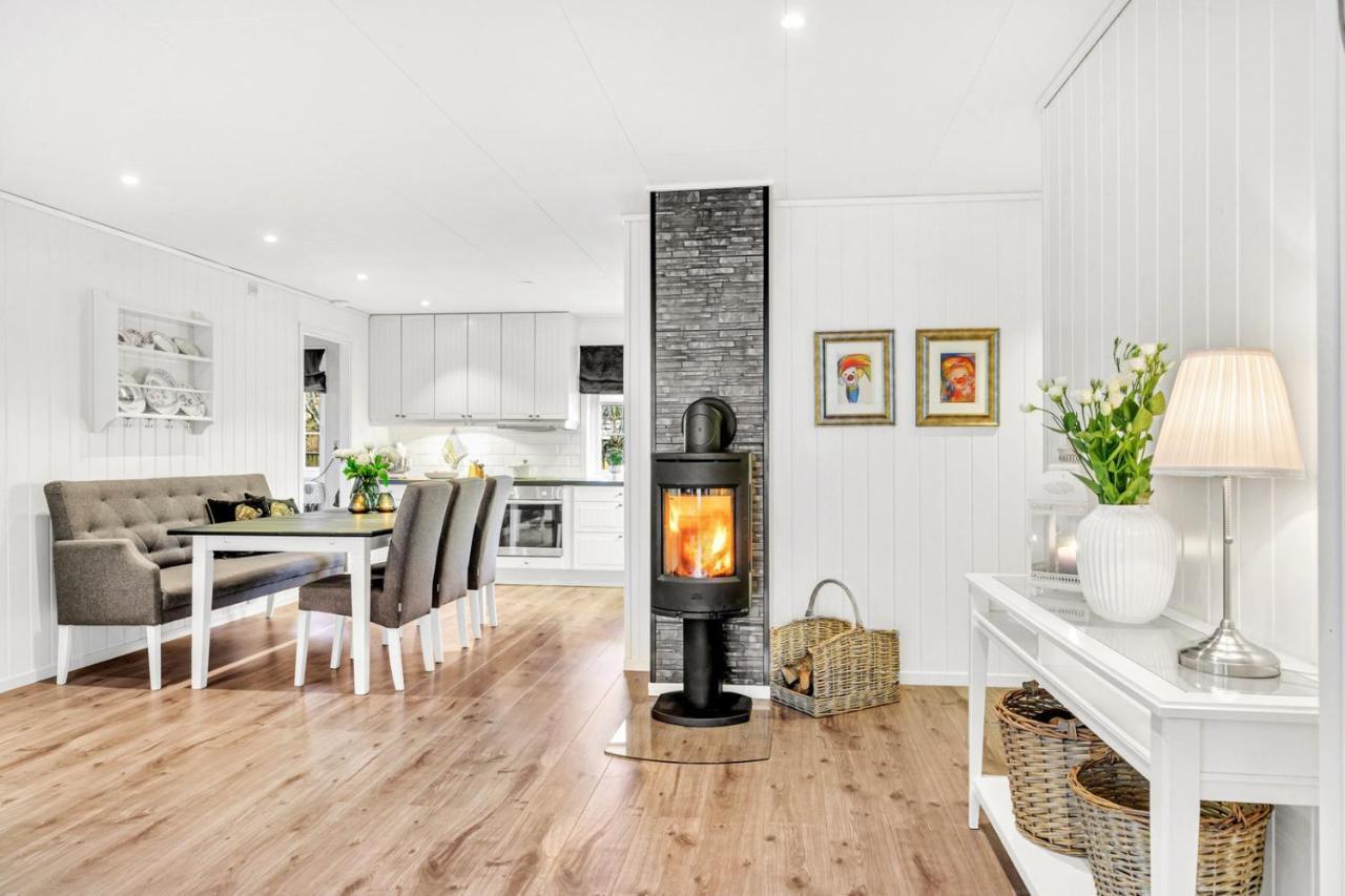 Private Room In Shared Apartment Trondheim Bagian luar foto